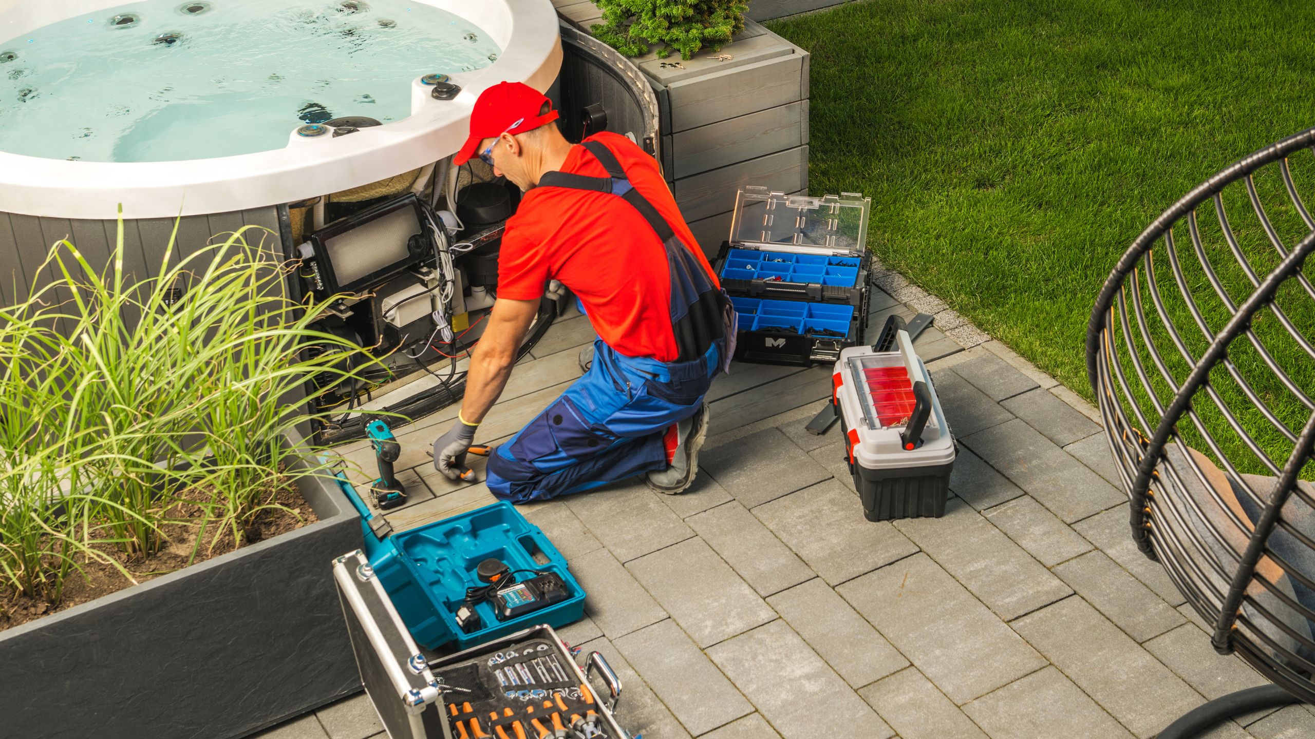How to protect your inflatable hot tub